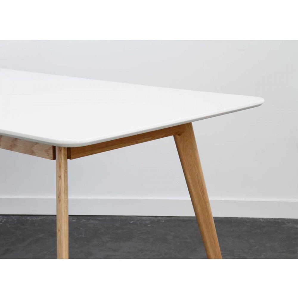 table a manger scandinave