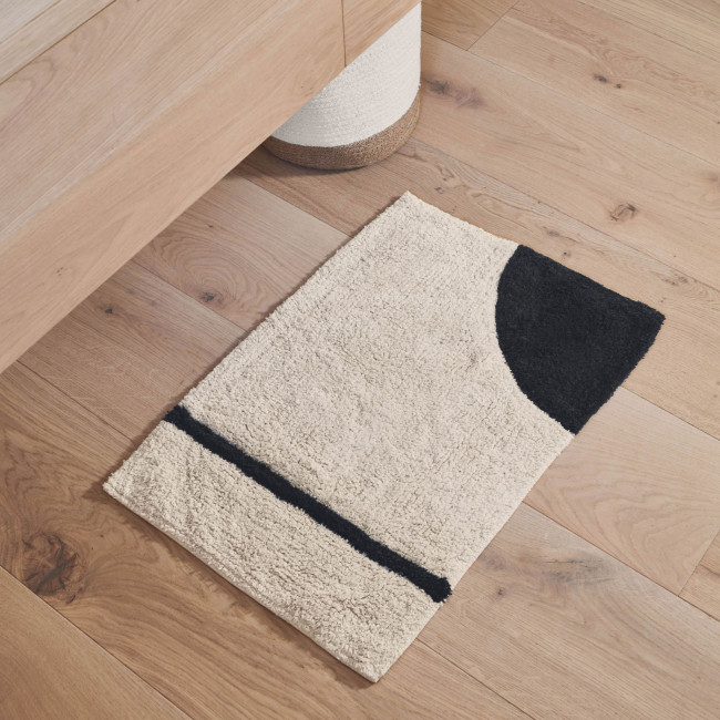 Maica - Tapis de bain 100% coton beige et noir aux formes graphiques