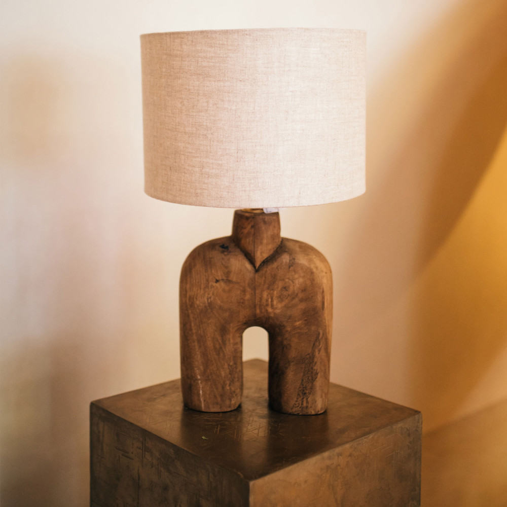 Lampe à poser en bois de manguier ø28cm Pomax - LAMPEDUSA