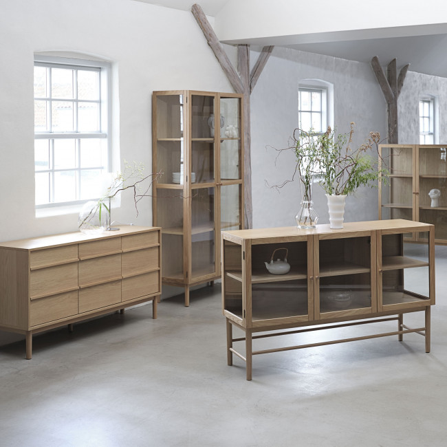 Cahir - Buffet 3 portes en verre trempé et bois L132cm