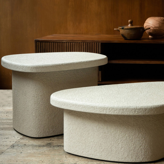 Veda - Table d'appoint organique en marbre recyclé