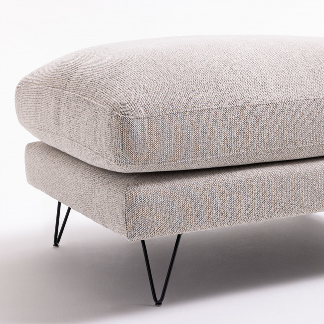 Villabon - Pouf en tissu pieds épingles noirs 