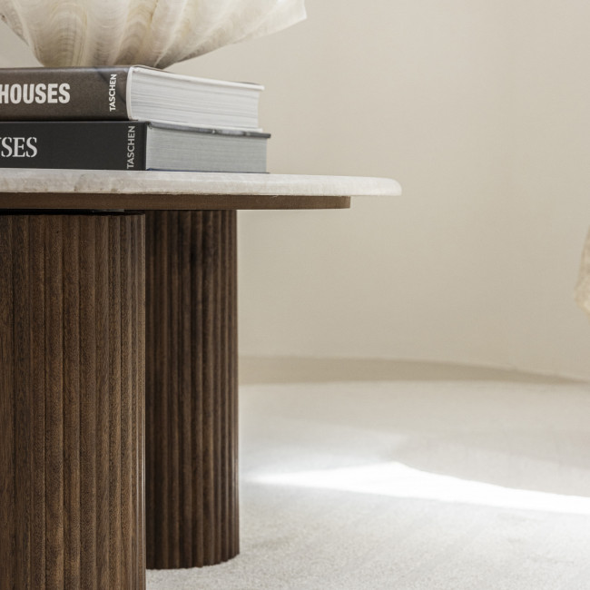 Sula - Table basse en marbre et bois massif ø80cm