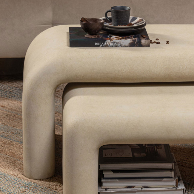 Stani - Table basse organique effet béton 92x42cm