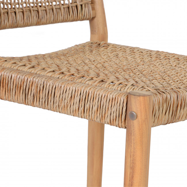Nuri - Lot de 2 tabourets de bar intérieur/extérieur en bois d'acacia et résine tressée H66cm