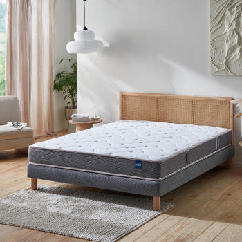 Integral 3 - Matelas en mousse, accueil ferme