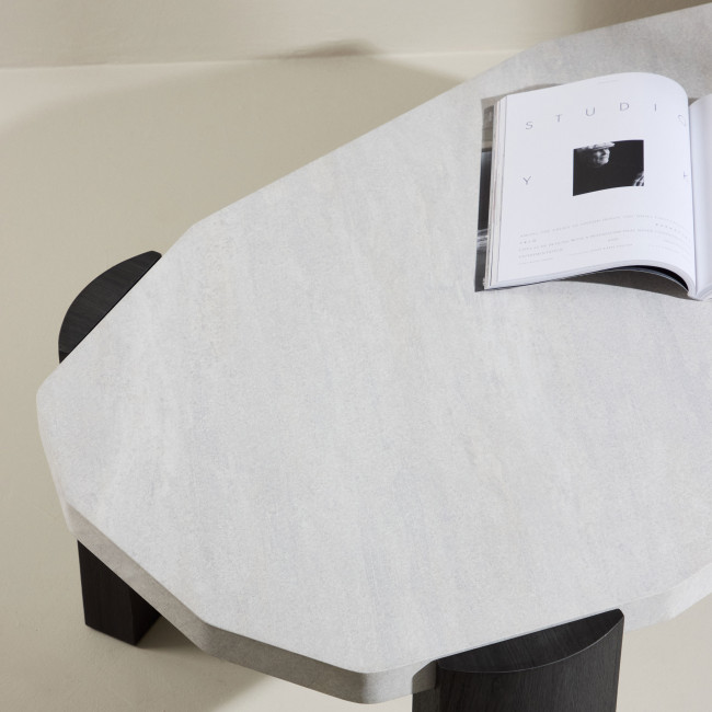 Kres - Table basse ovale en bois 125x70.5cm