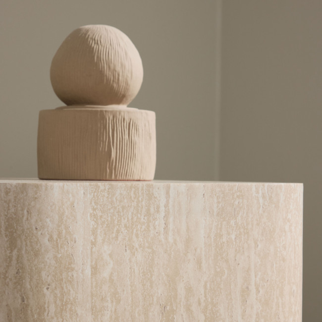 Klirou - Table d'appoint carrée effet travertin 40x40cm