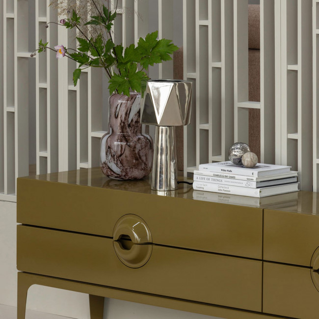 Rea - Lampe à poser en métal