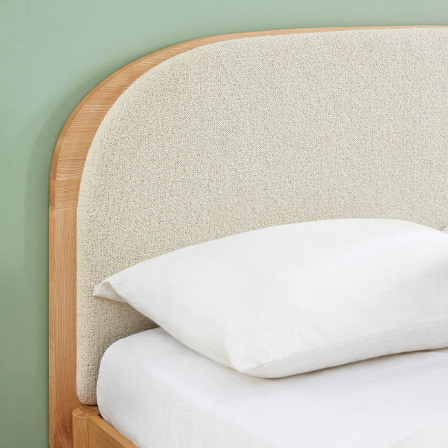 Carrie - Lit en tissu bouclette et bois 160x200cm