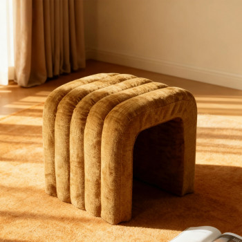 Mui - Tabouret rembourré en tissu chenille