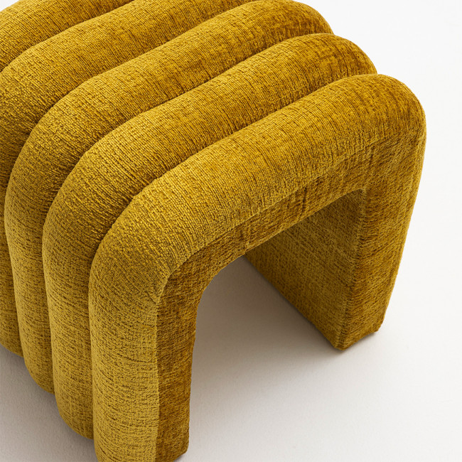 Mui - Tabouret rembourré en tissu chenille