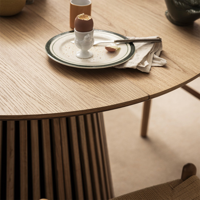 Lea - Table à manger extensible 4 à 6 personnes en bois ø120-160x120cm