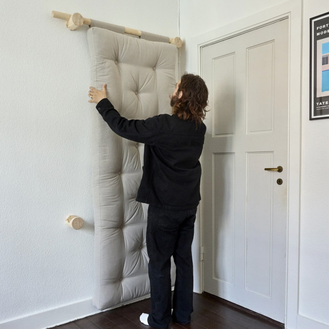 Hooked - Fauteuil convertible en tissu et bois avec accroches murales