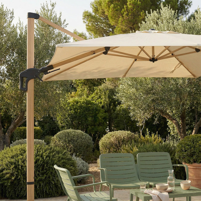 Veya - Parasol carré déporté en aluminium et effet bois 3x3m