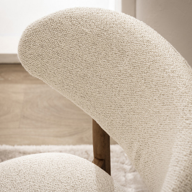 Clara - Lot de 2 chaises en tissu bouclette pieds bois foncé
