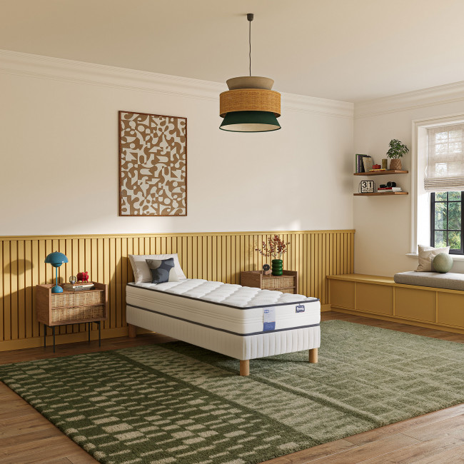 Fitness - Matelas 100% ressorts, accueil ferme