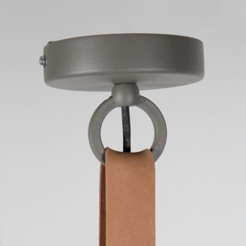 Suspension en métal laqué gris et cuir brun Dek 40