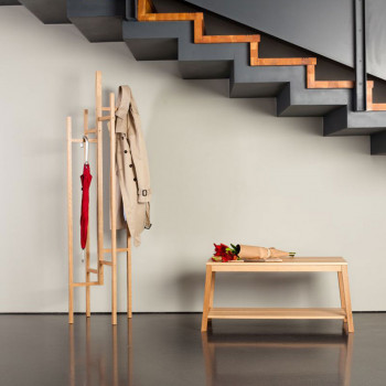 Porte-manteau design bois massif Eigen