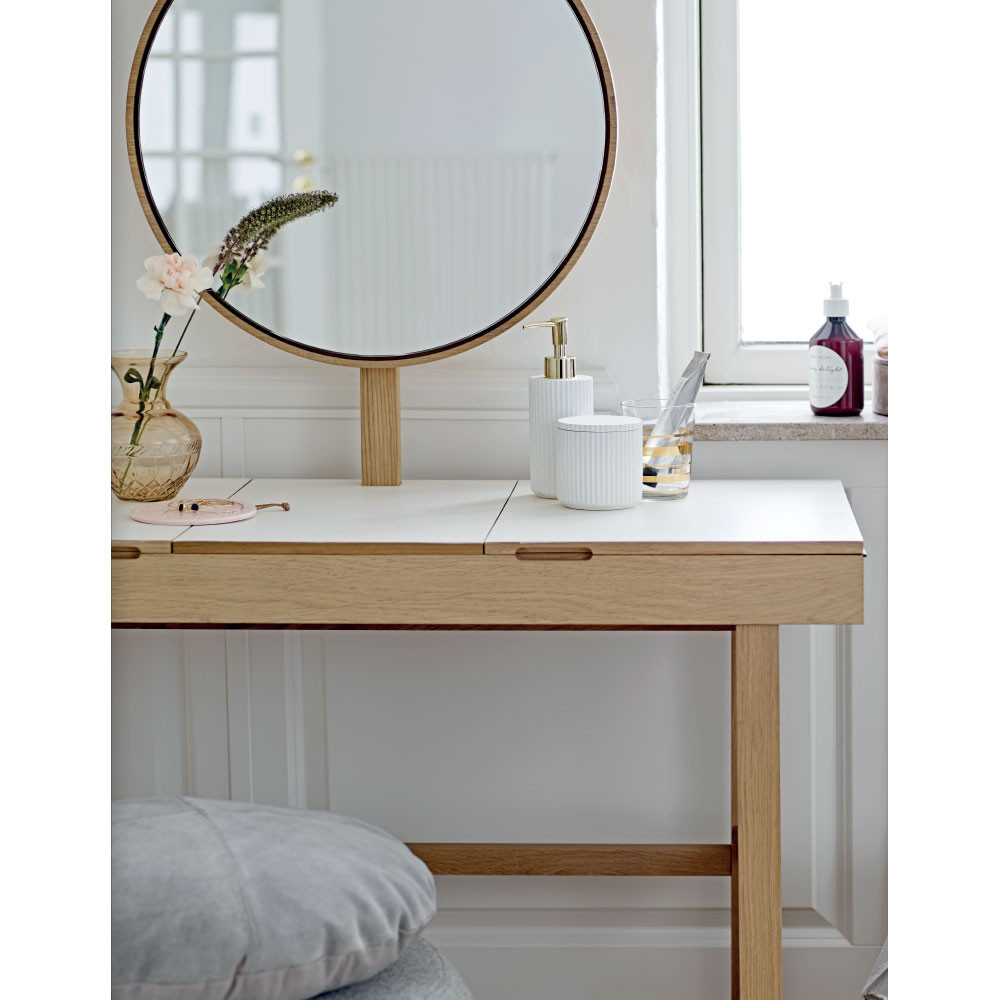 coiffeuse en chene rangements multiples phine bloomingville