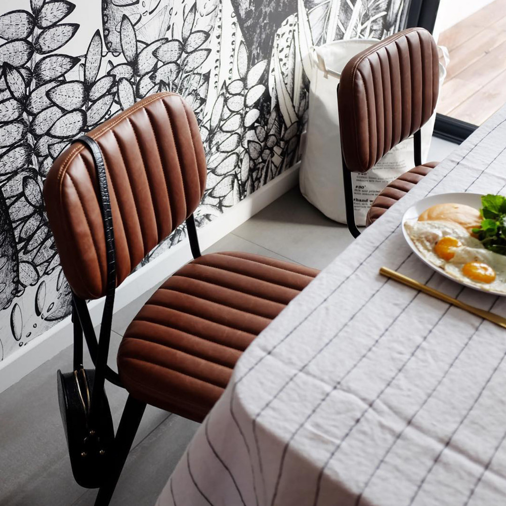 Chaise rétro capitonnée Jake Worn