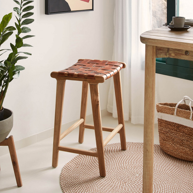 CALIXTA - Tabouret de bar en teck et cuir tressé