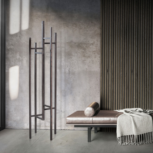 Porte-manteau design bois massif Eigen