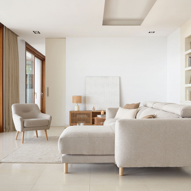 Candela – Fauteuil en tissu et bois
