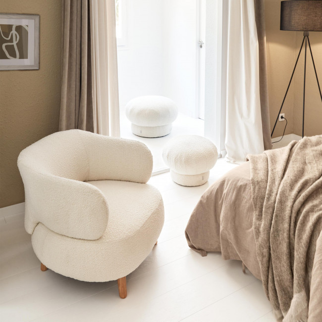 Luisa - Fauteuil design en tissu bouclette pieds bois
