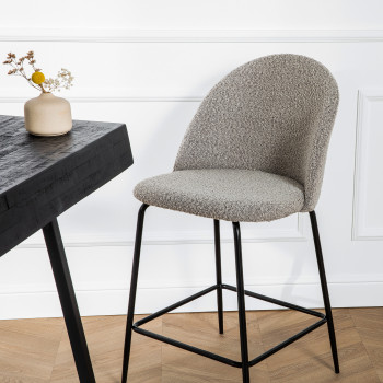 Vitikko - Lot 2 fauteuils de bar 65cm en tissu bouclette et pieds noirs