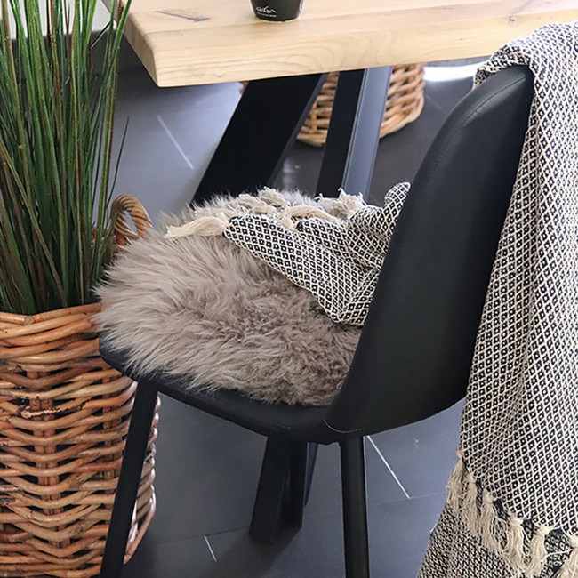 Lambskin seat - Galette de chaise en peau de mouton