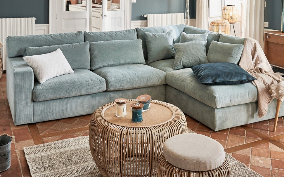 Nos idées déco avec un canapé bleu clair
